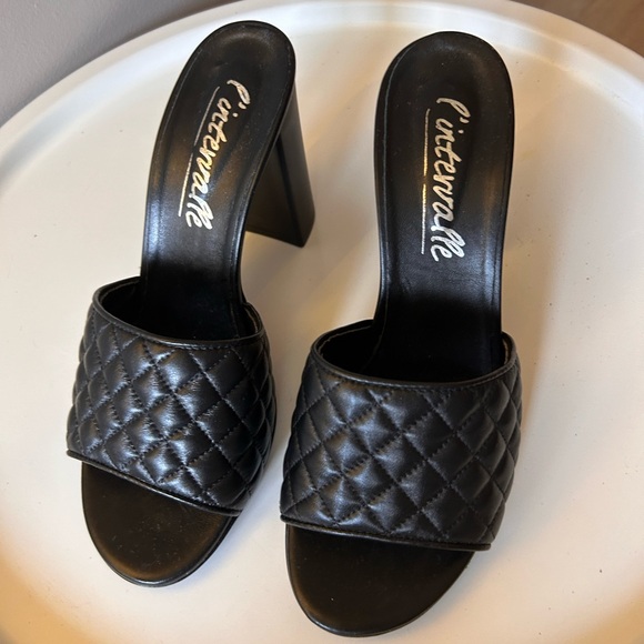 Intervalle sandals NEW 9 - Picture 2 of 2